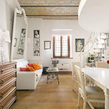 Leopardo 28 - Loft In Trastevere ローマ エクステリア 写真