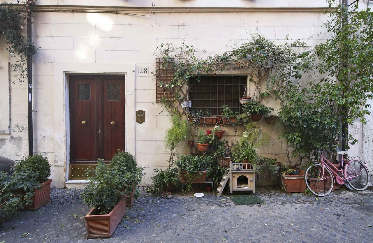 Leopardo 28 - Loft In Trastevere ローマ エクステリア 写真